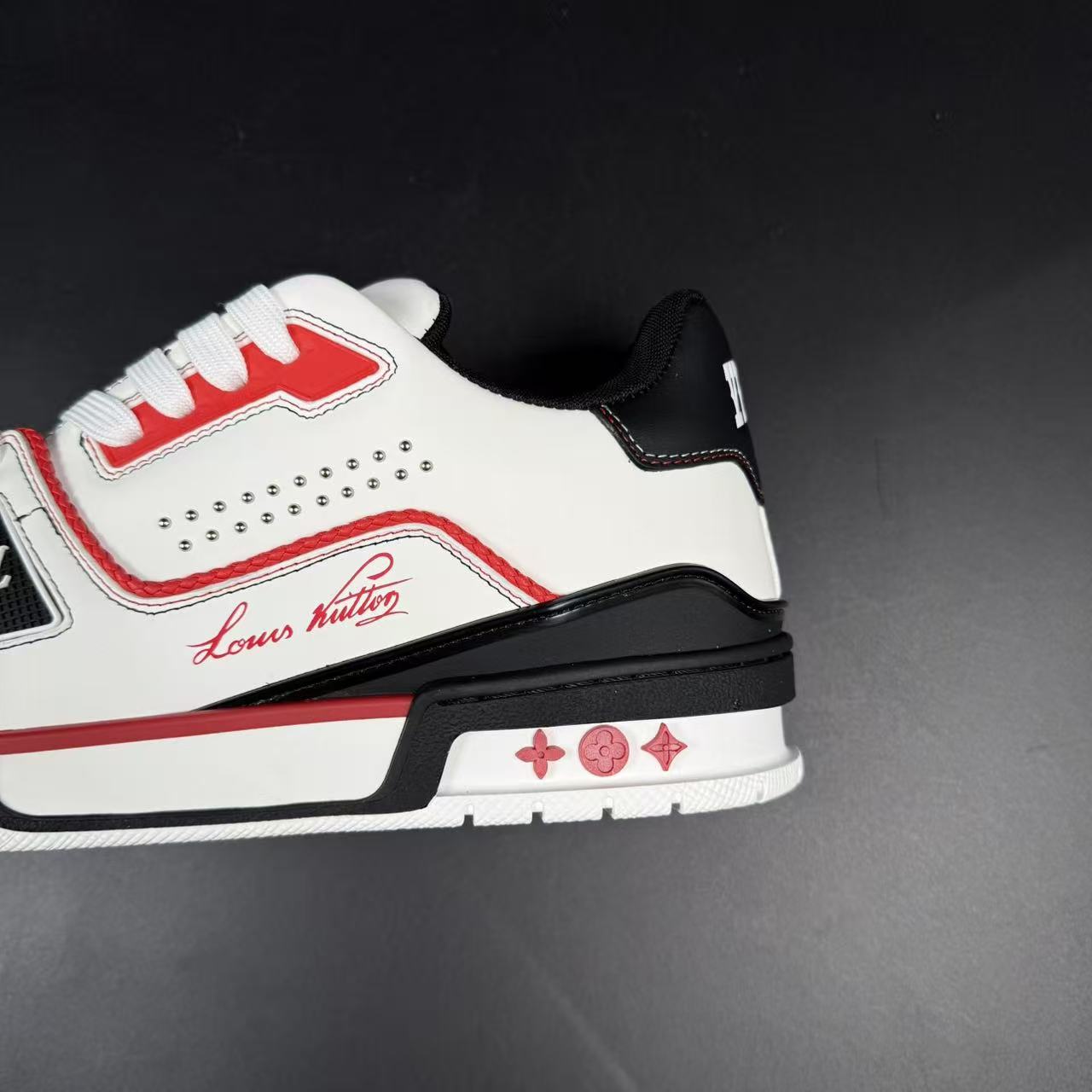 Trainer