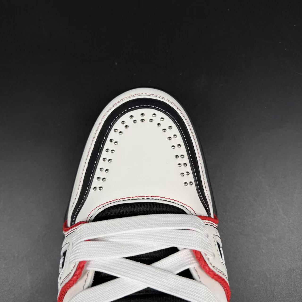 Trainer