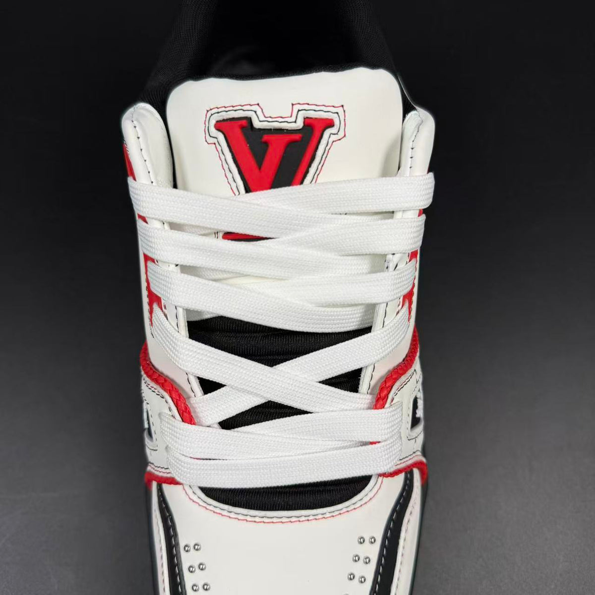 Trainer