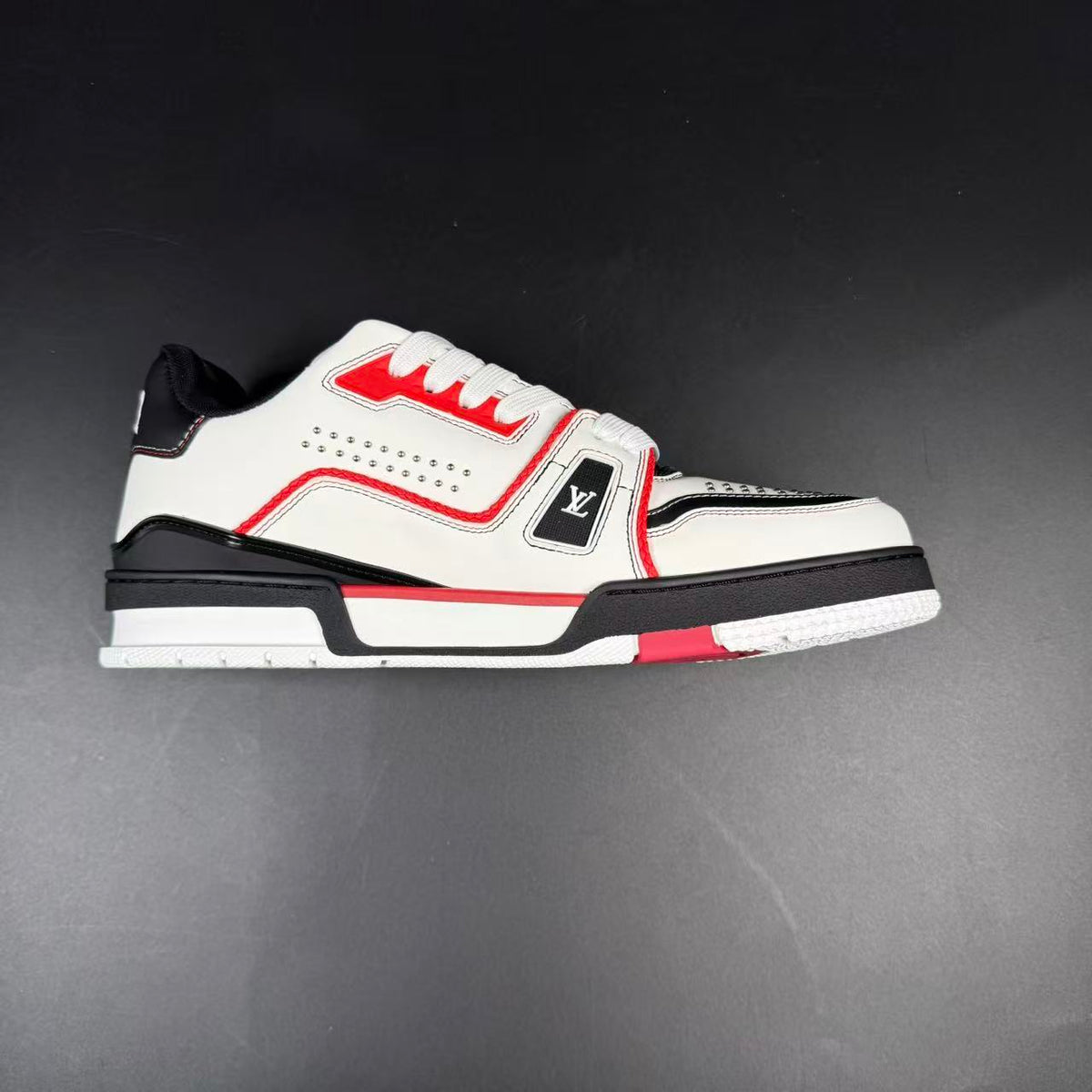 Trainer