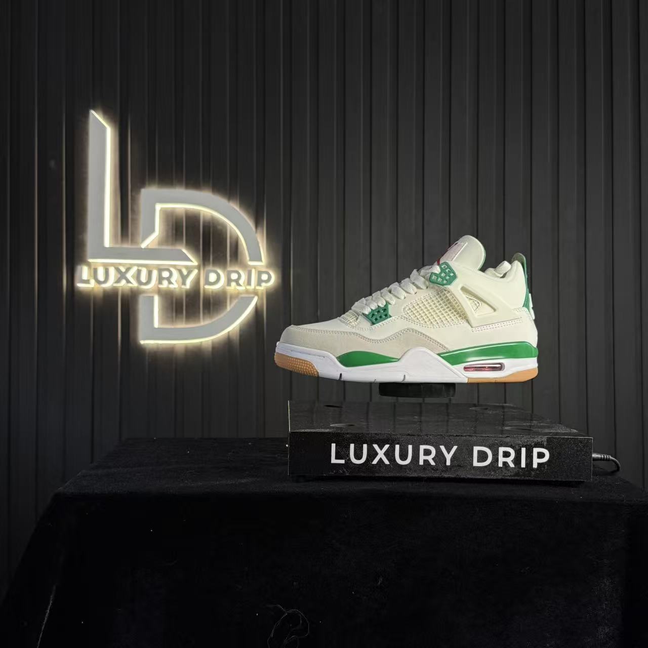 J4 RETRO PINE GREEN