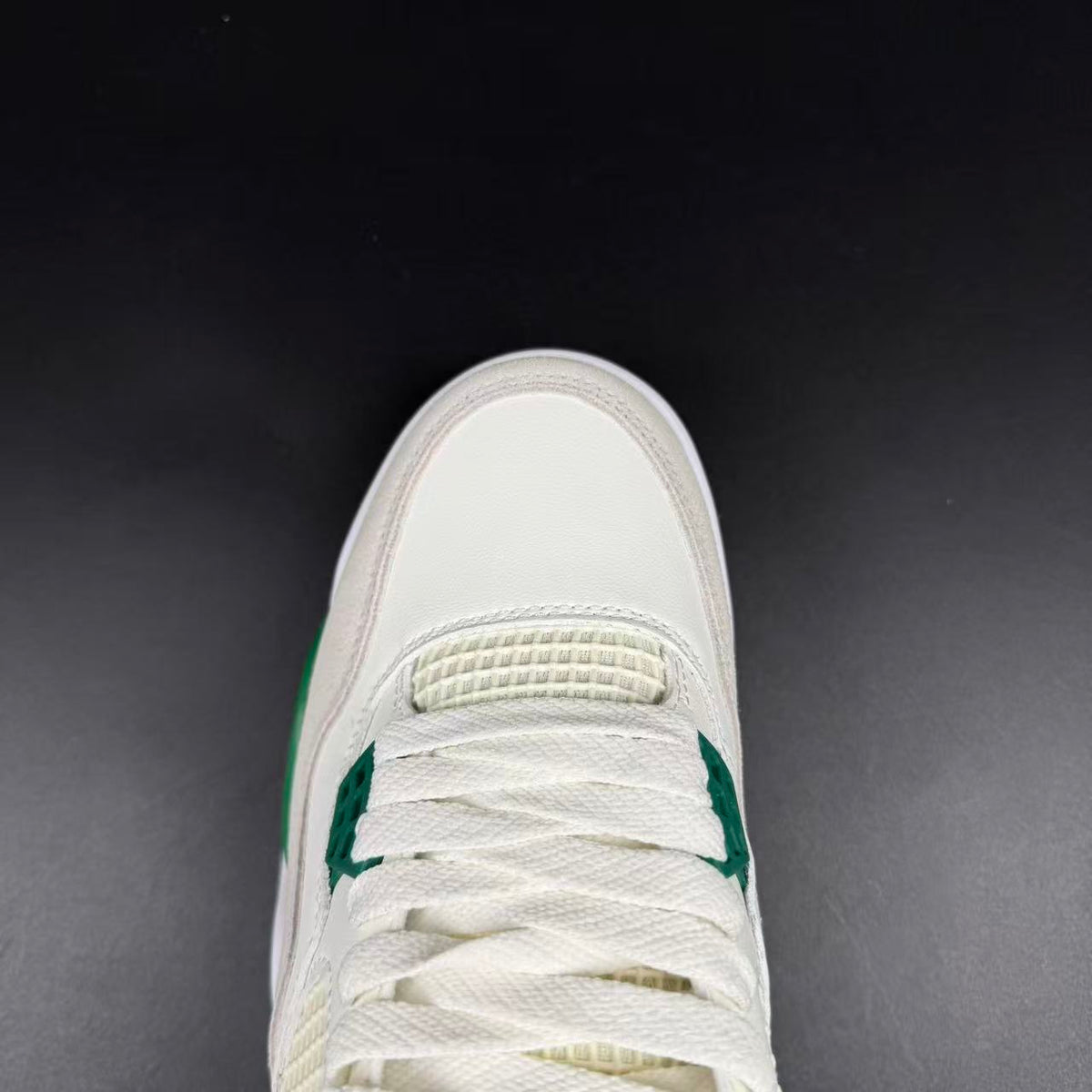 J4 RETRO PINE GREEN
