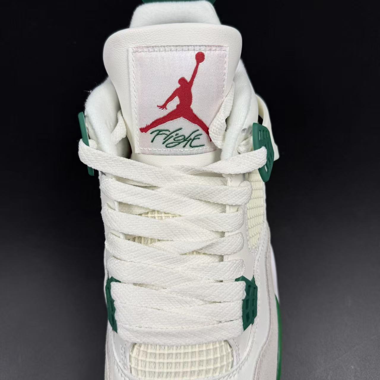 J4 RETRO PINE GREEN