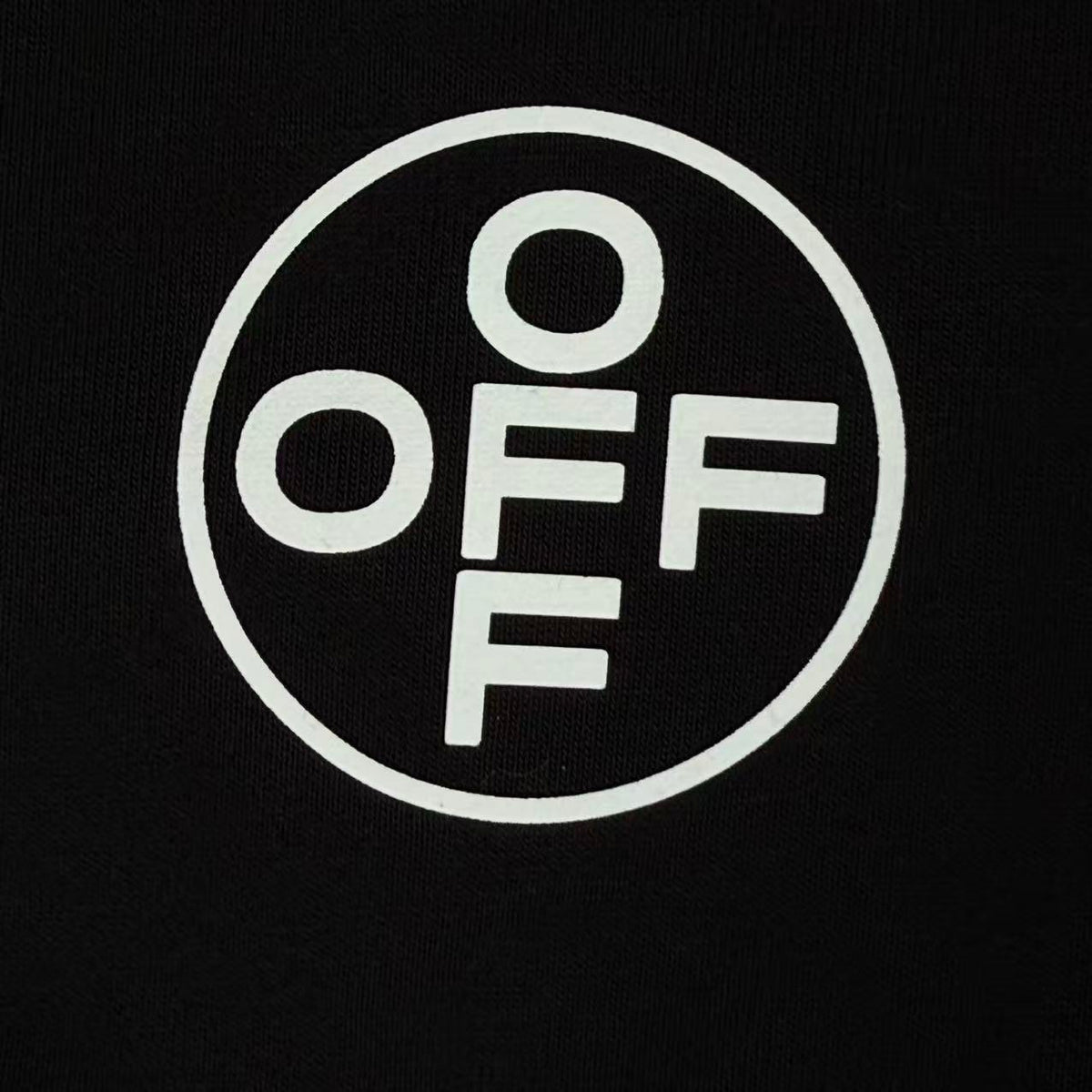 HOODIE – OFF-W.