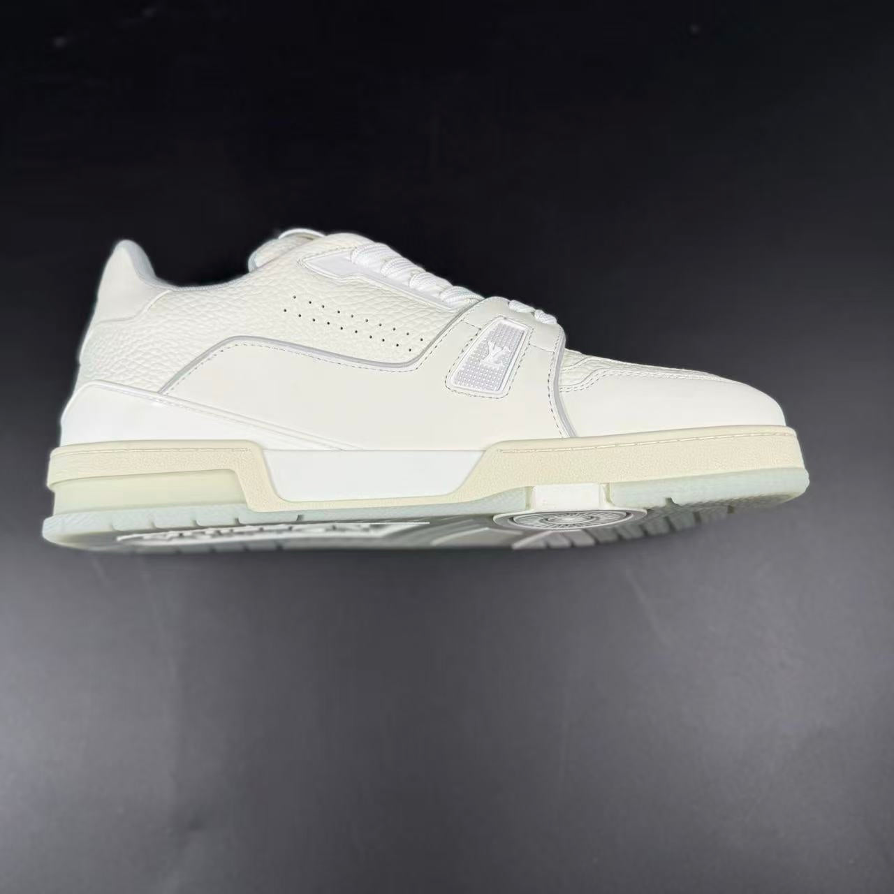 Trainer