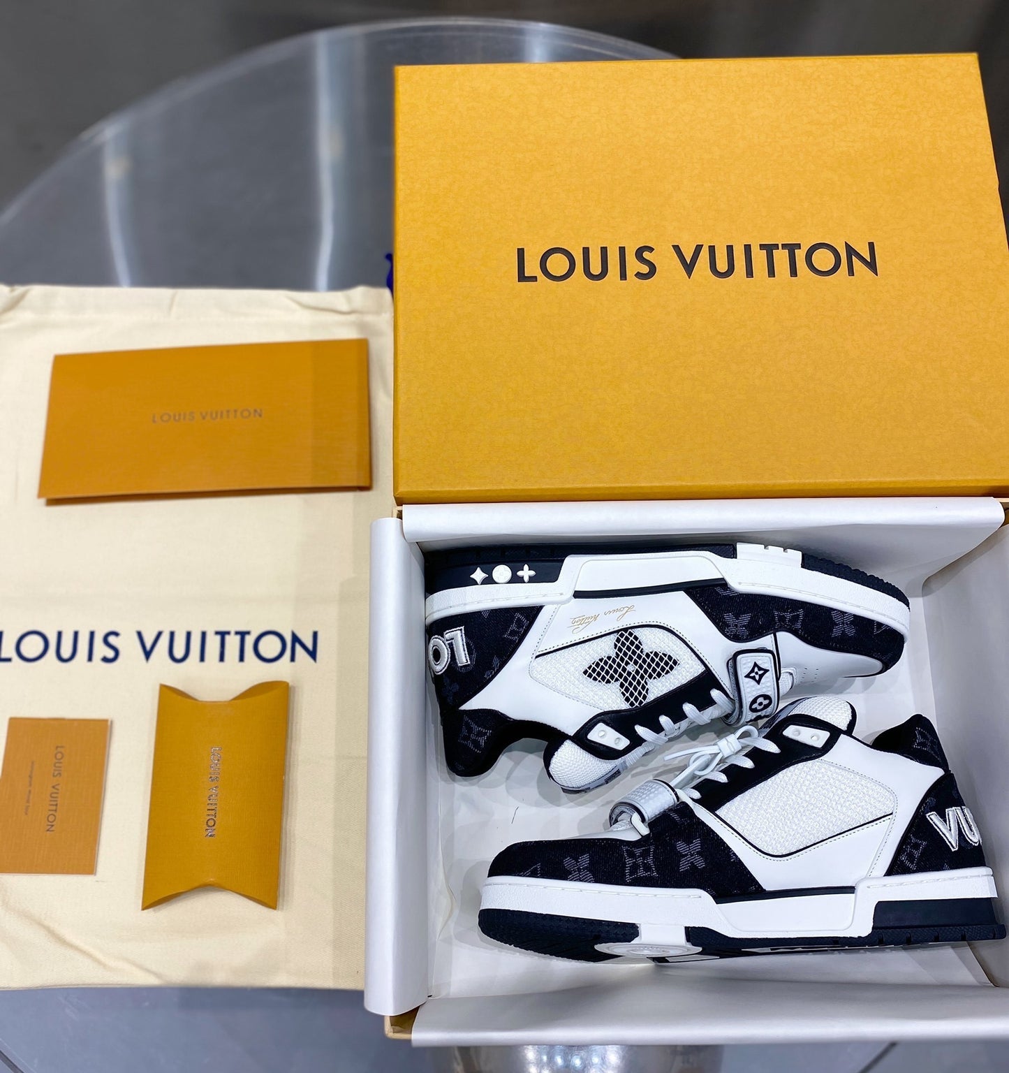 Louis Vuitton Trainer Sneakers – Tutte le Colorazioni