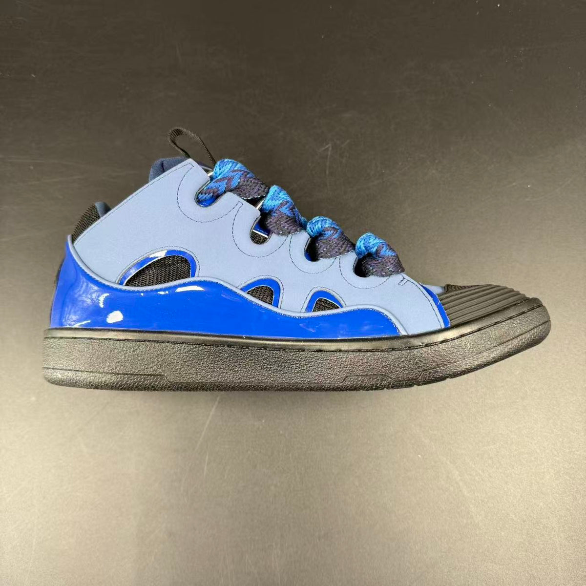 Curb rhinestone-embellished Blue
