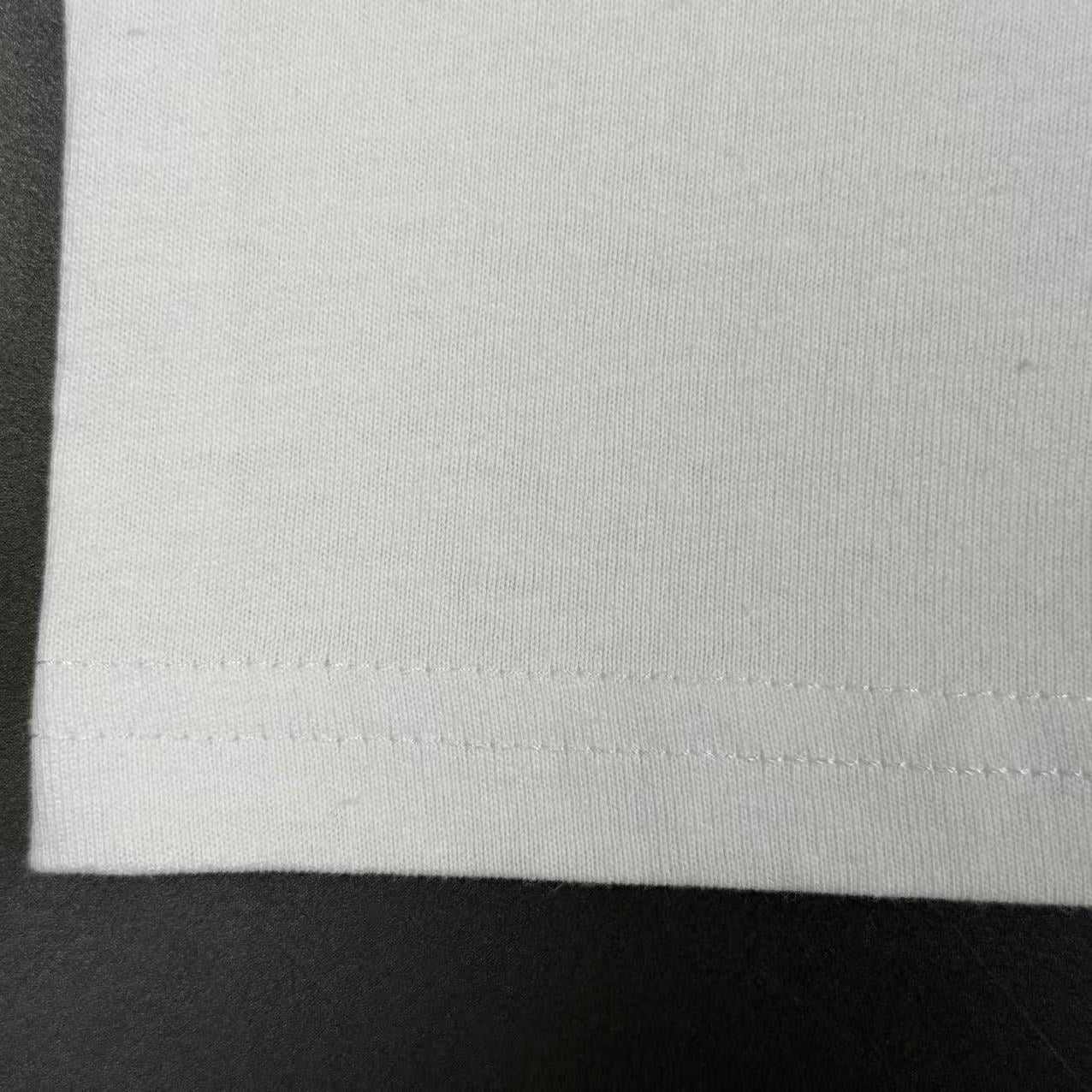 V T-SHIRT