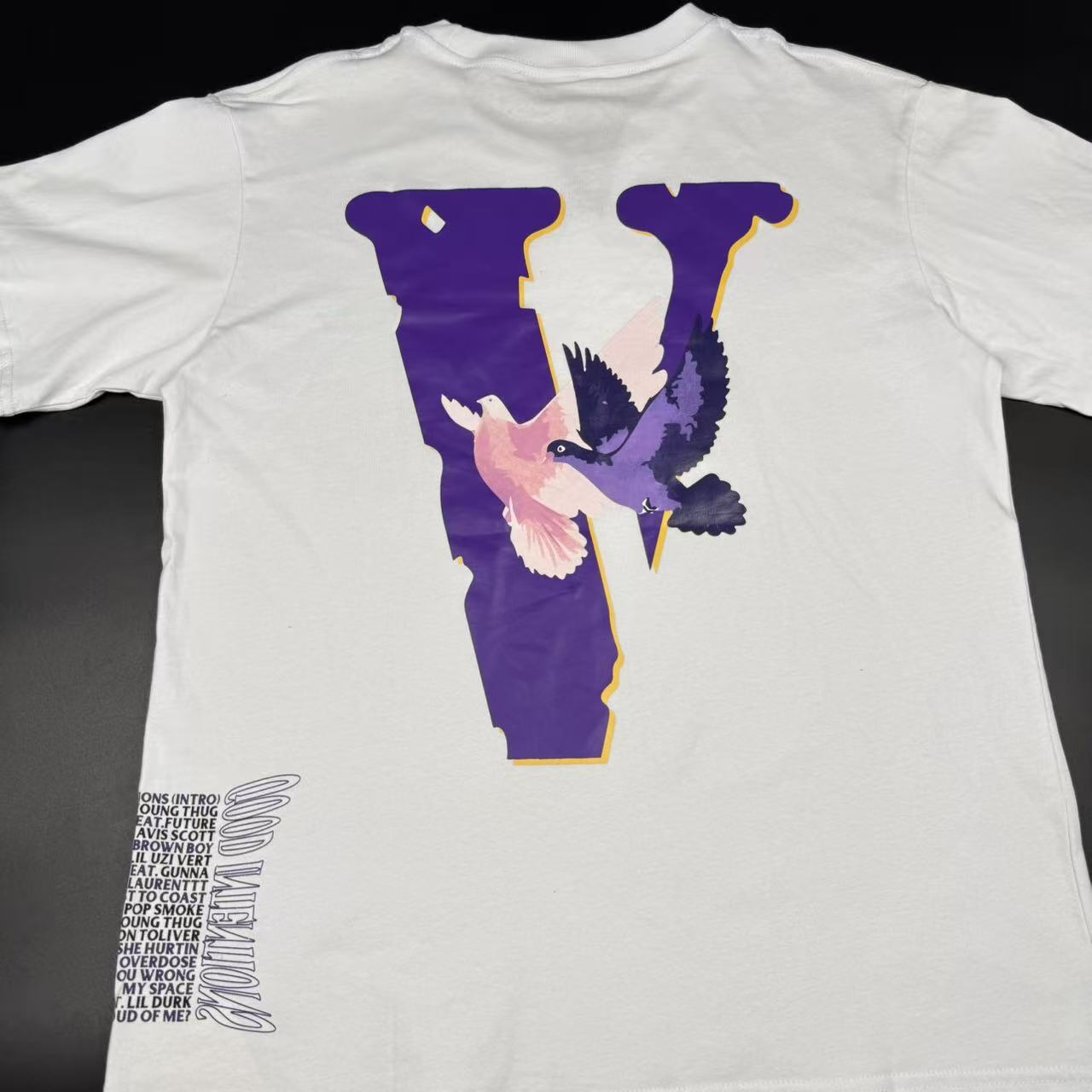 V T-SHIRT