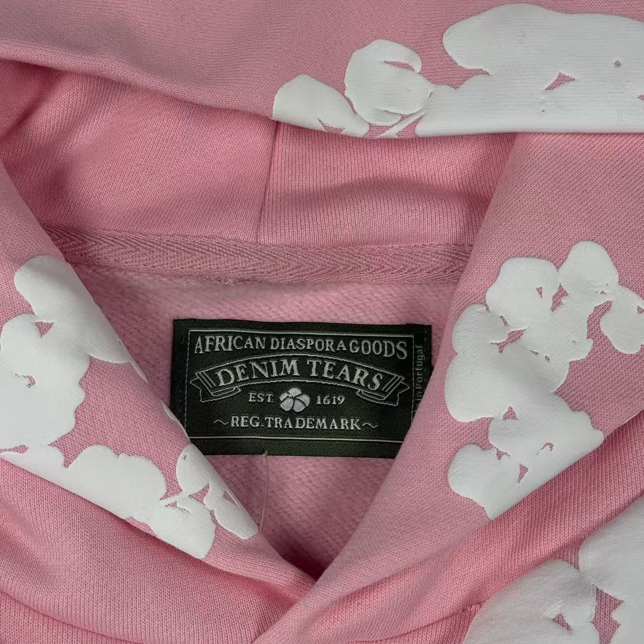 DENIM TEARS – Hoodie pink