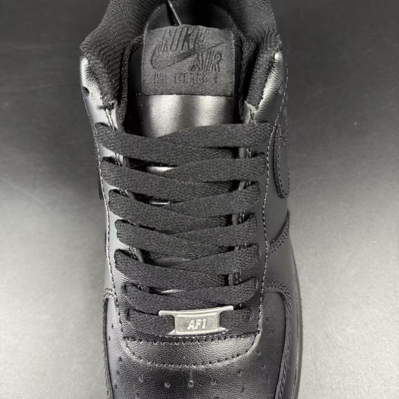 AF1 BLACK