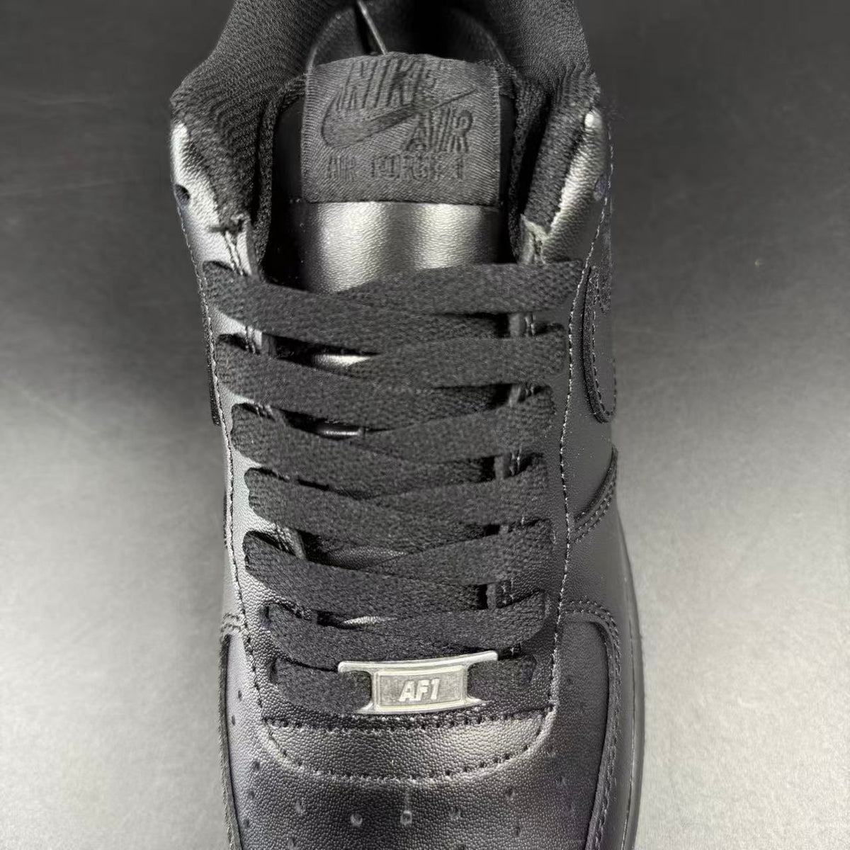 AF1 BLACK