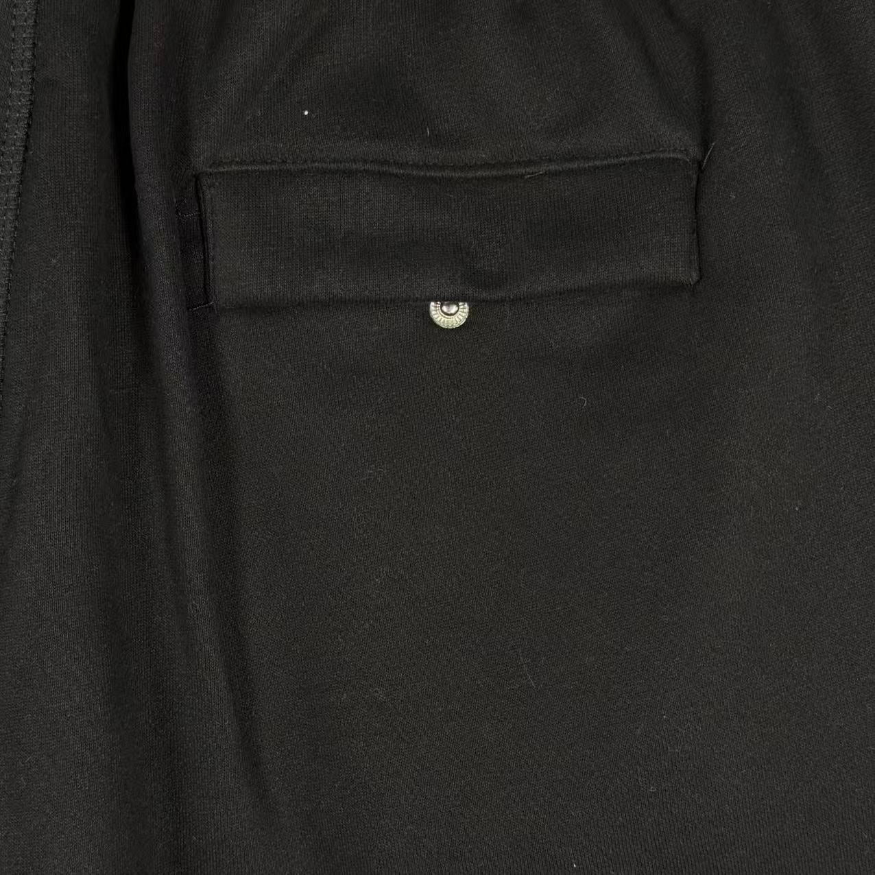 TRACKSUIT