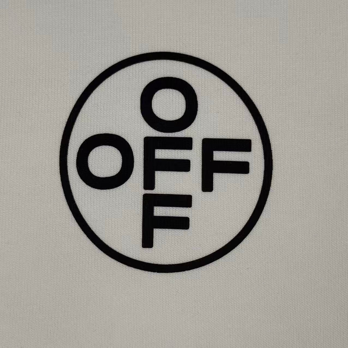 HOODIE – OFF-W.