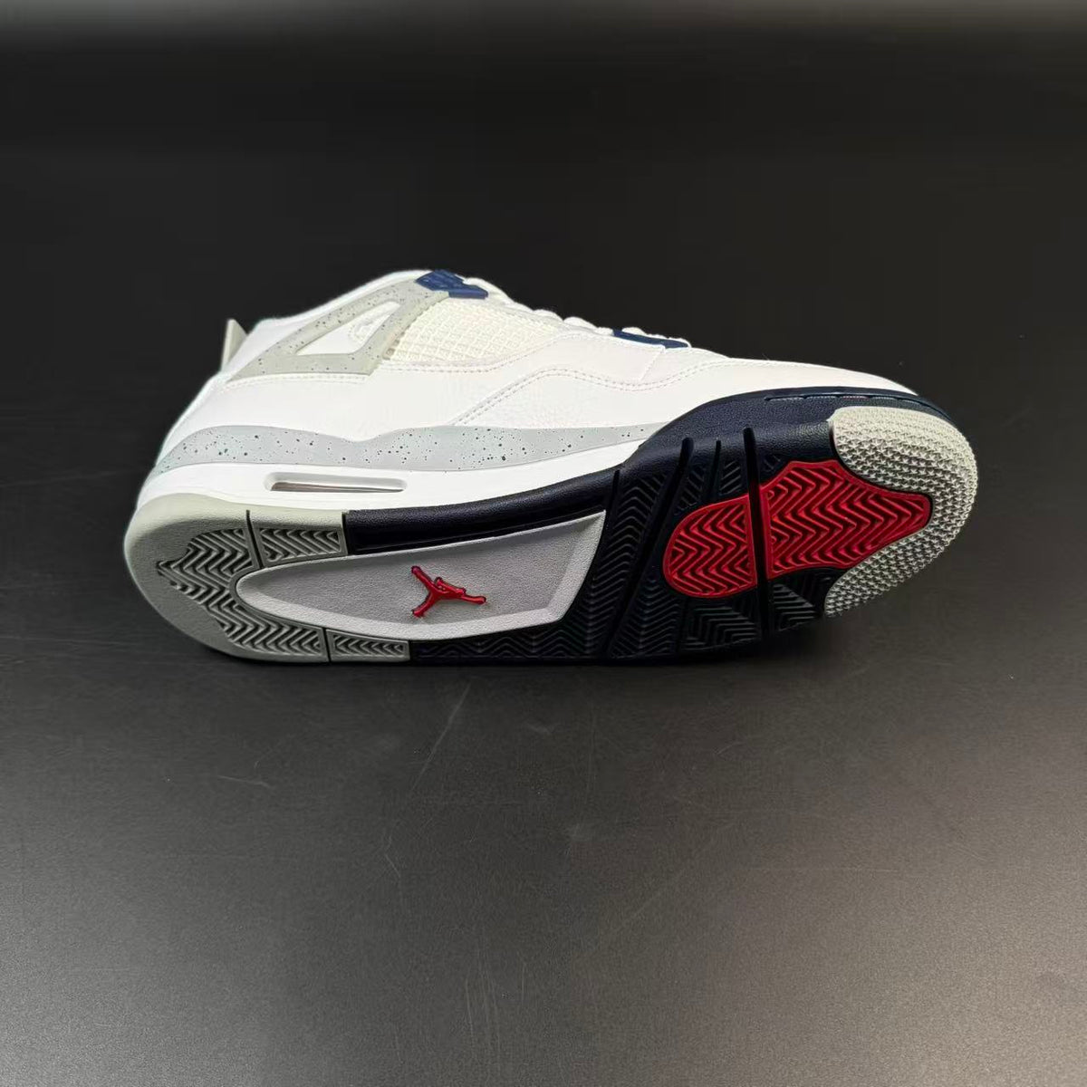 J4 RETRO MIDNIGHT NAVY
