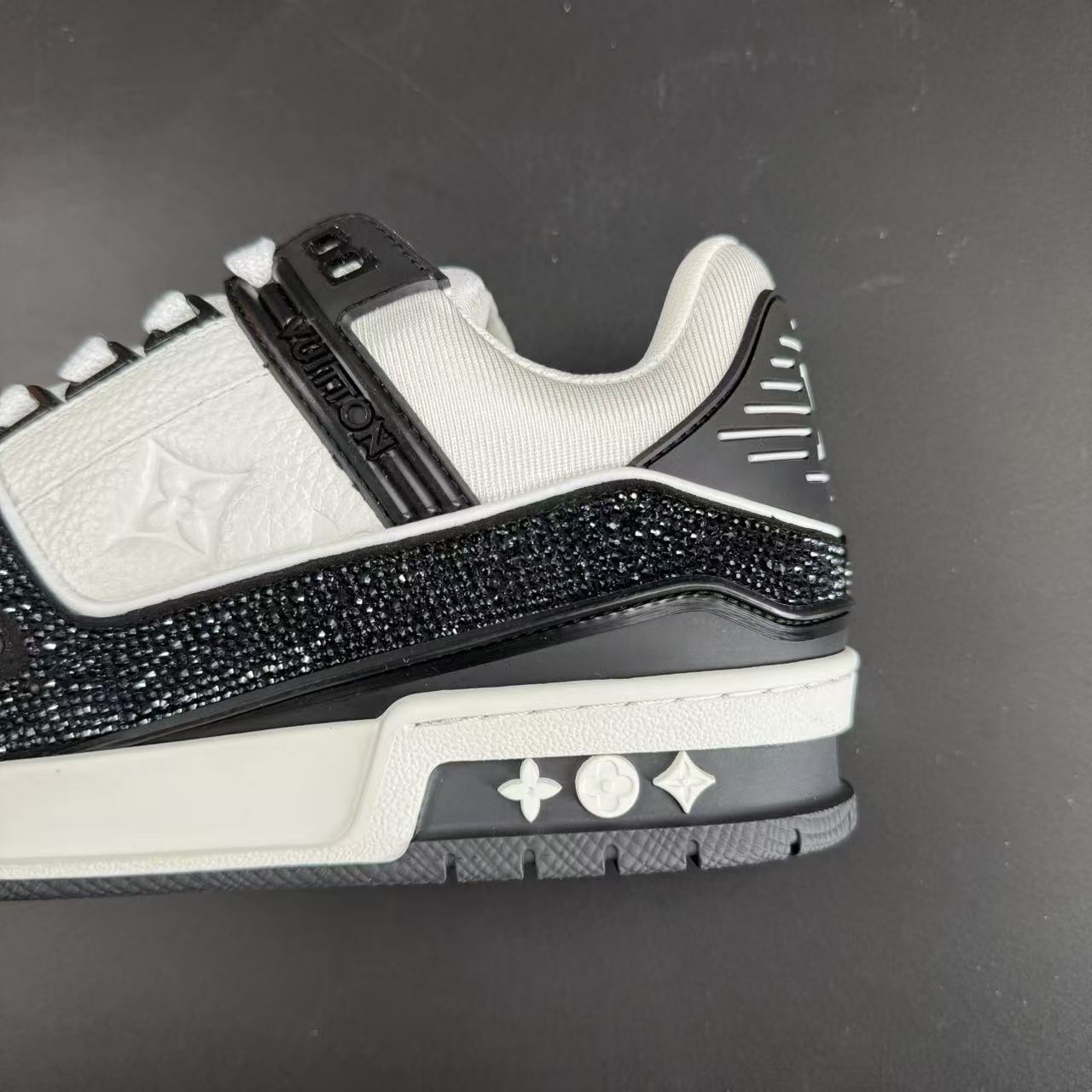 Trainer x Swarovski
