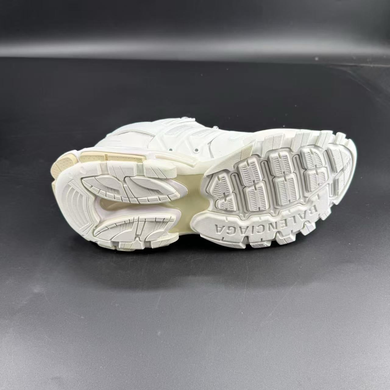 Track White