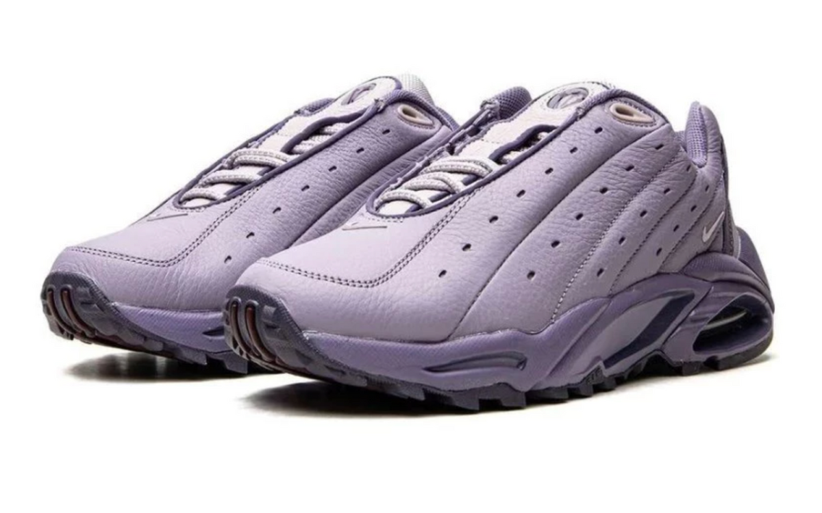 NIKE NOCTA HOT STEP
