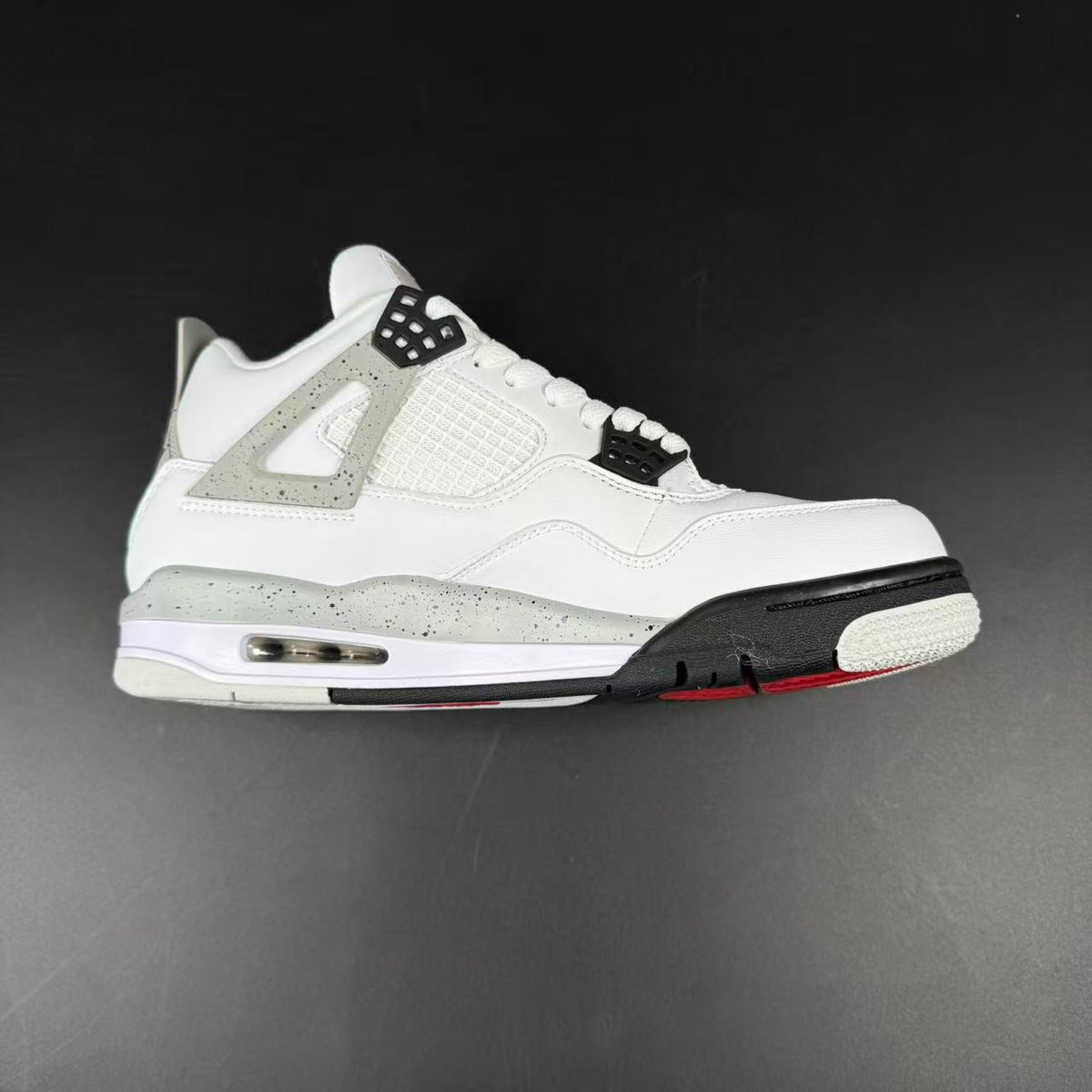 J4 RETRO WHITE CEMENT