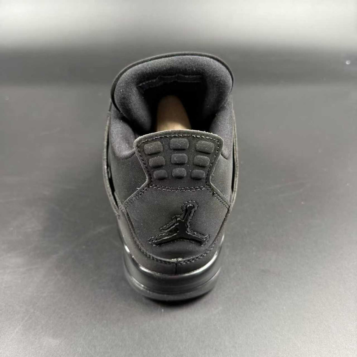 J4 RETRO BLACK CAT