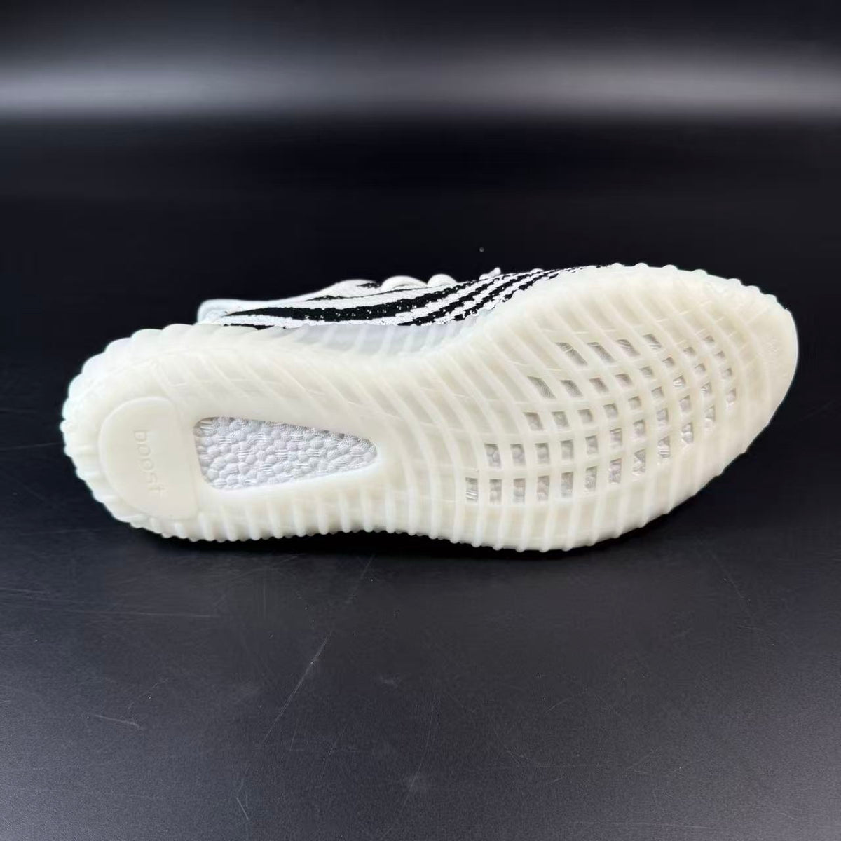 YZY – 350 V2
