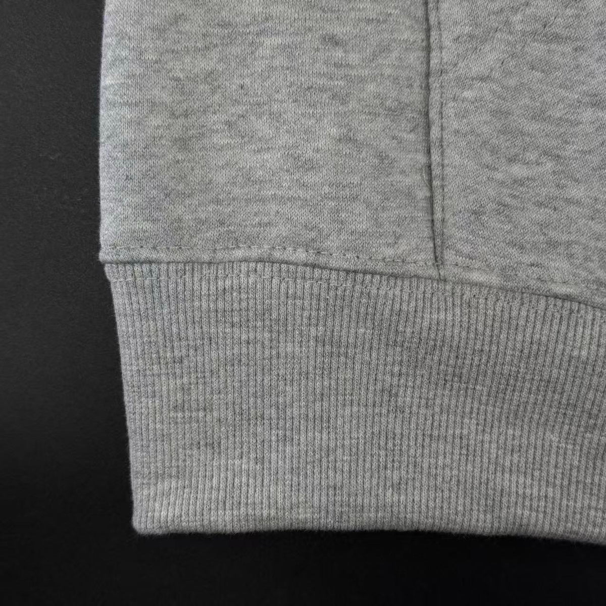 TRACKSUIT ESSENTIAL