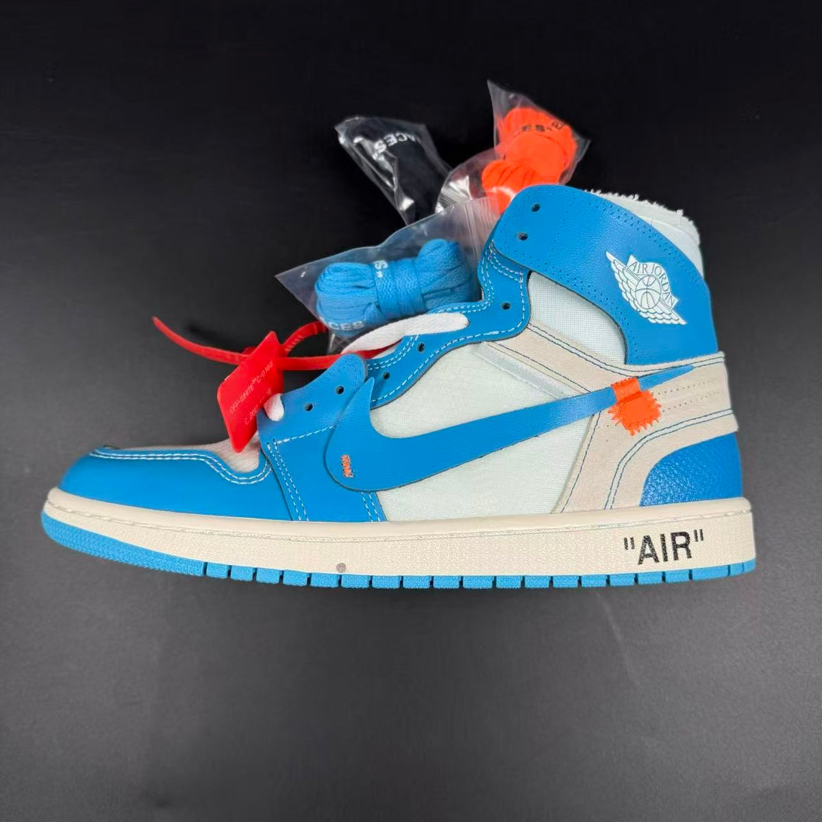 J1 RETRO HIGH OFF-W. UNIVERSITY BLUE