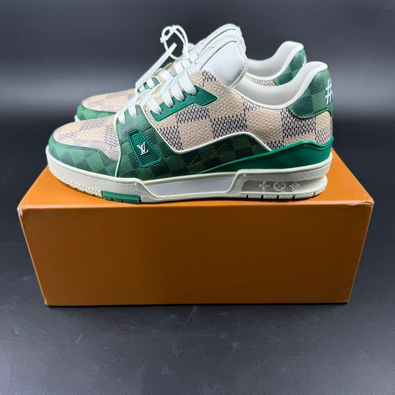 Trainer