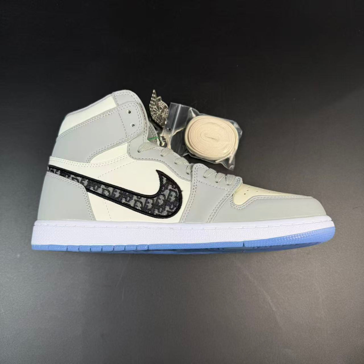 J1 RETRO HIGH D.