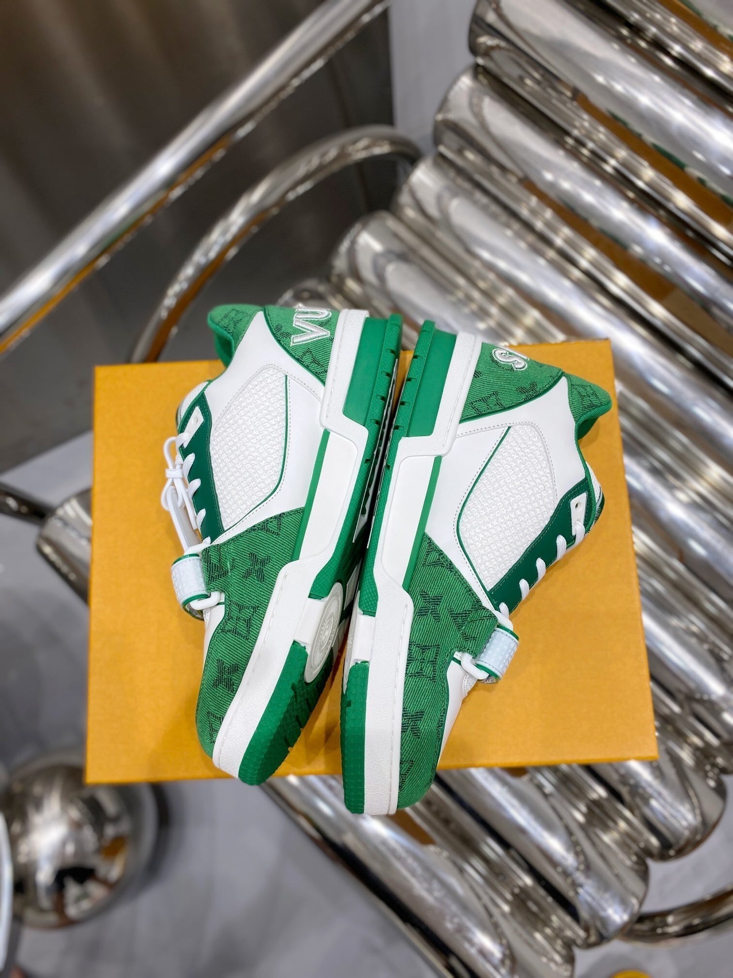 Louis Vuitton Trainer Sneakers – Tutte le Colorazioni