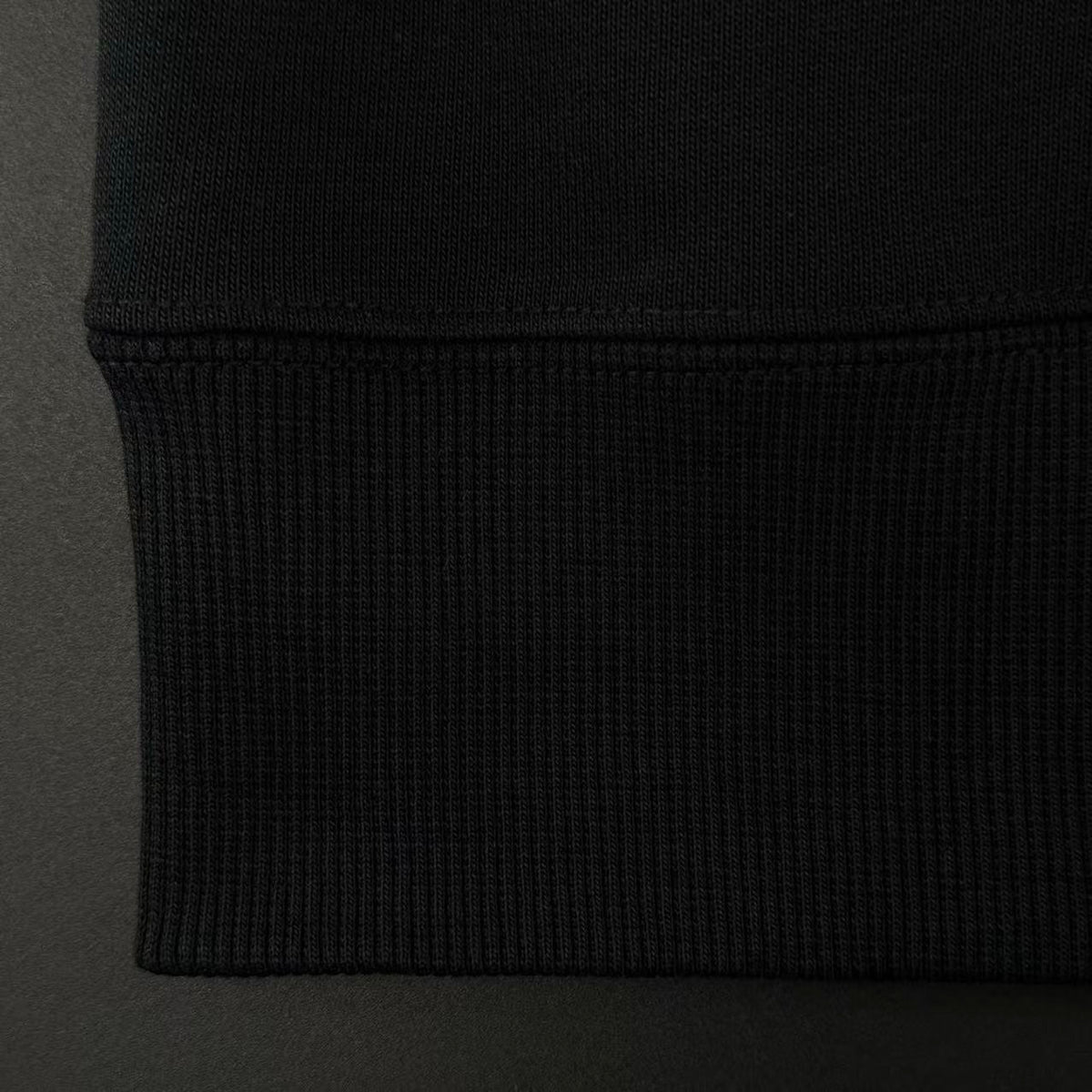 HOODIE – OFF-W.