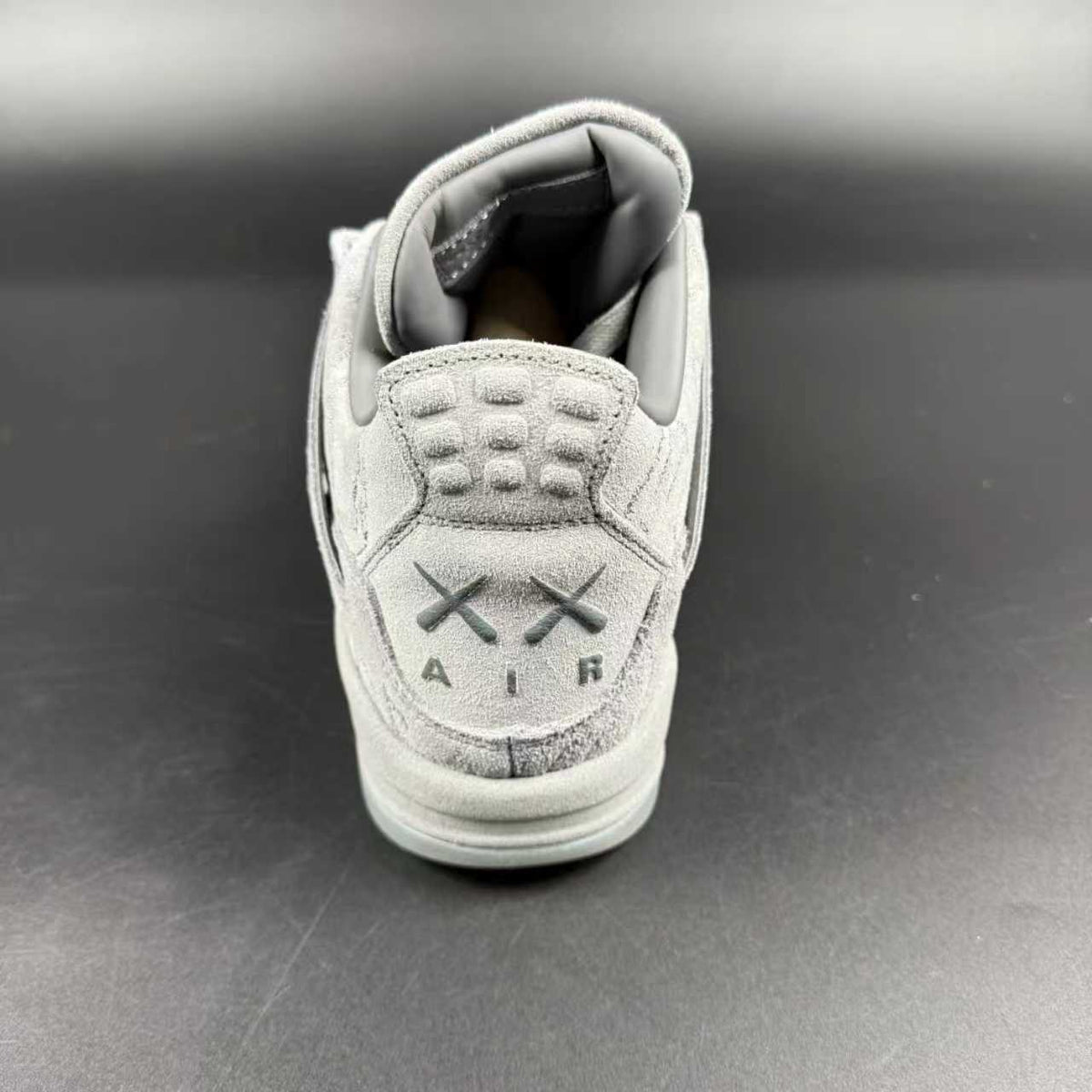 J4 RETRO KAWS