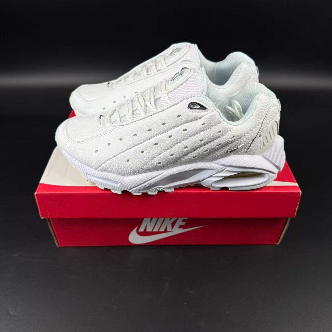 NIKE NOCTA HOT STEP