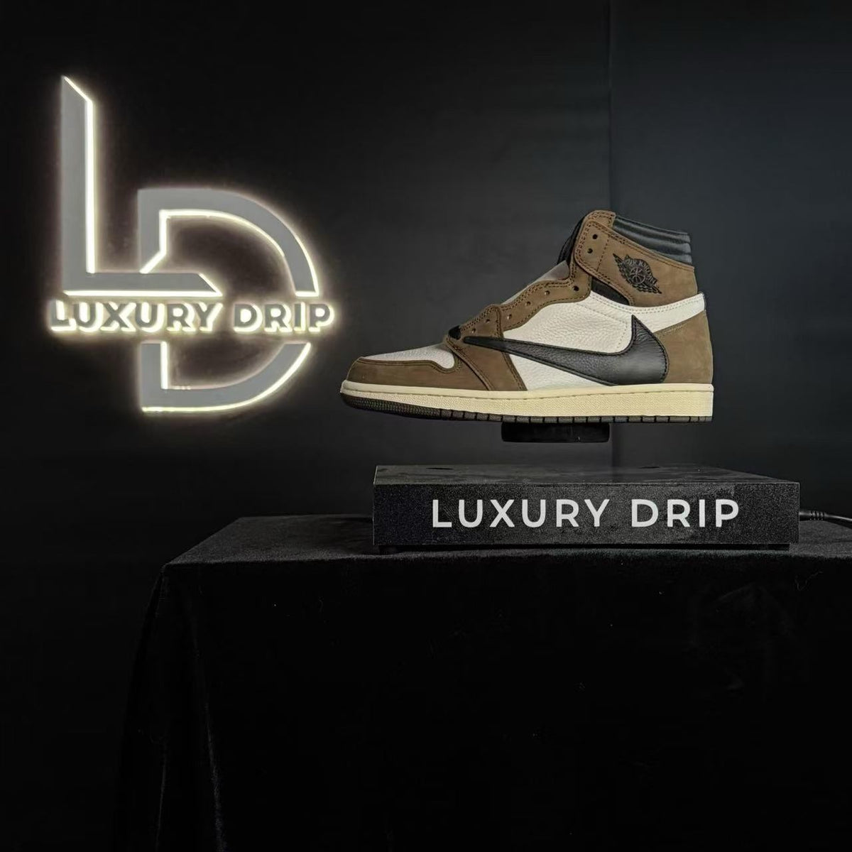 J1 RETRO HIGHT T. S.