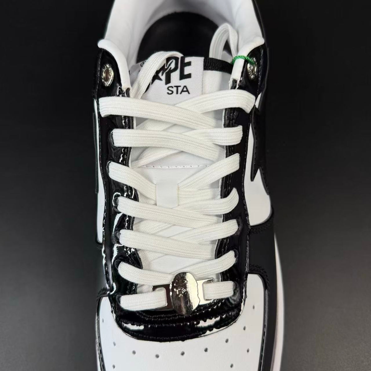 BAPE – BLACK