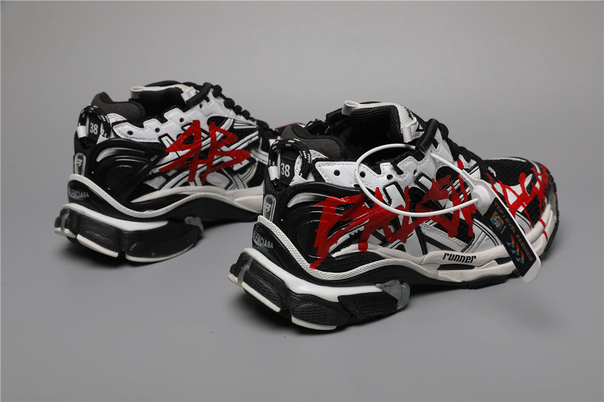 Balenciaga Runner Sneakers Black White Graffiti Red – Uomo Donna | Taglie 35–45