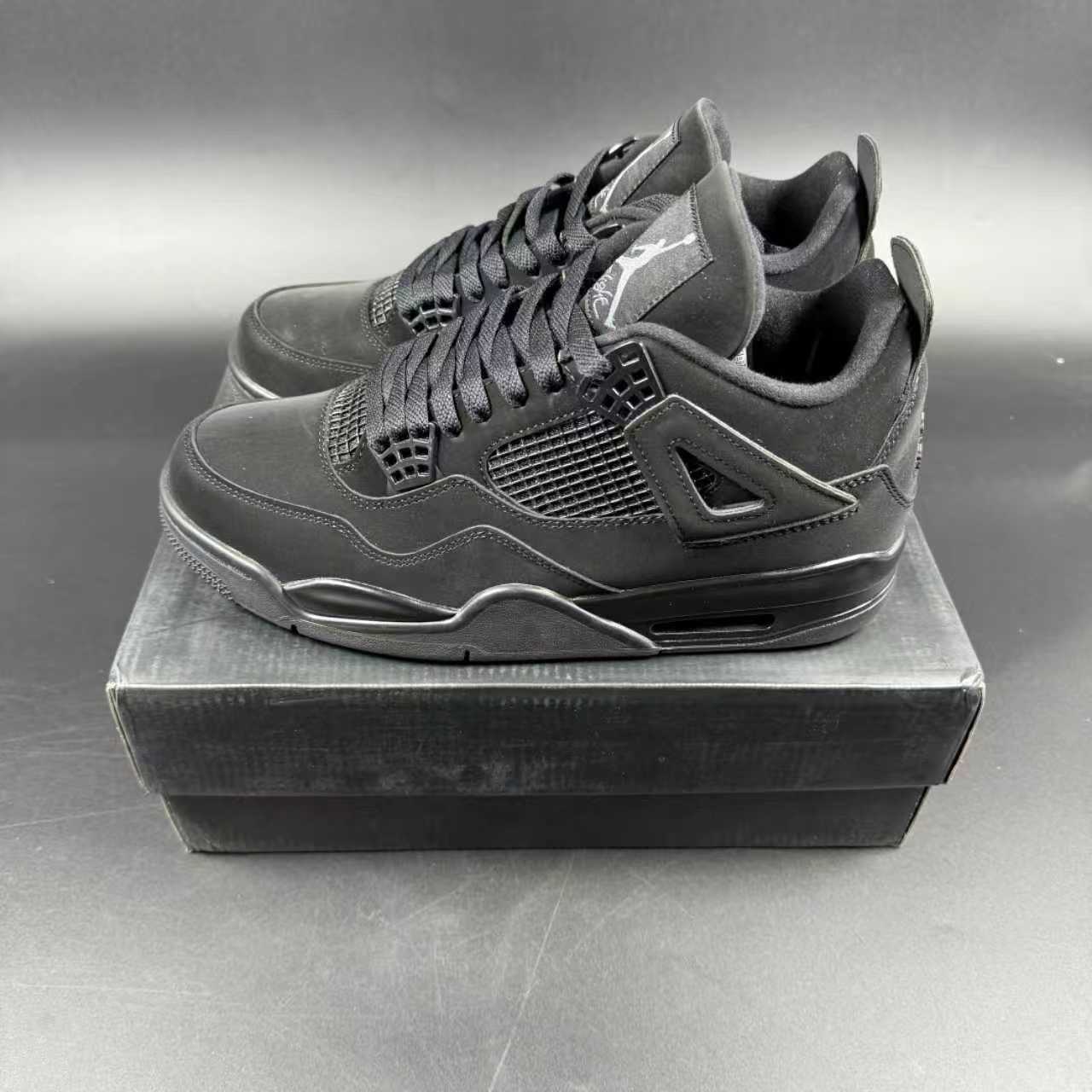 J4 RETRO BLACK CAT