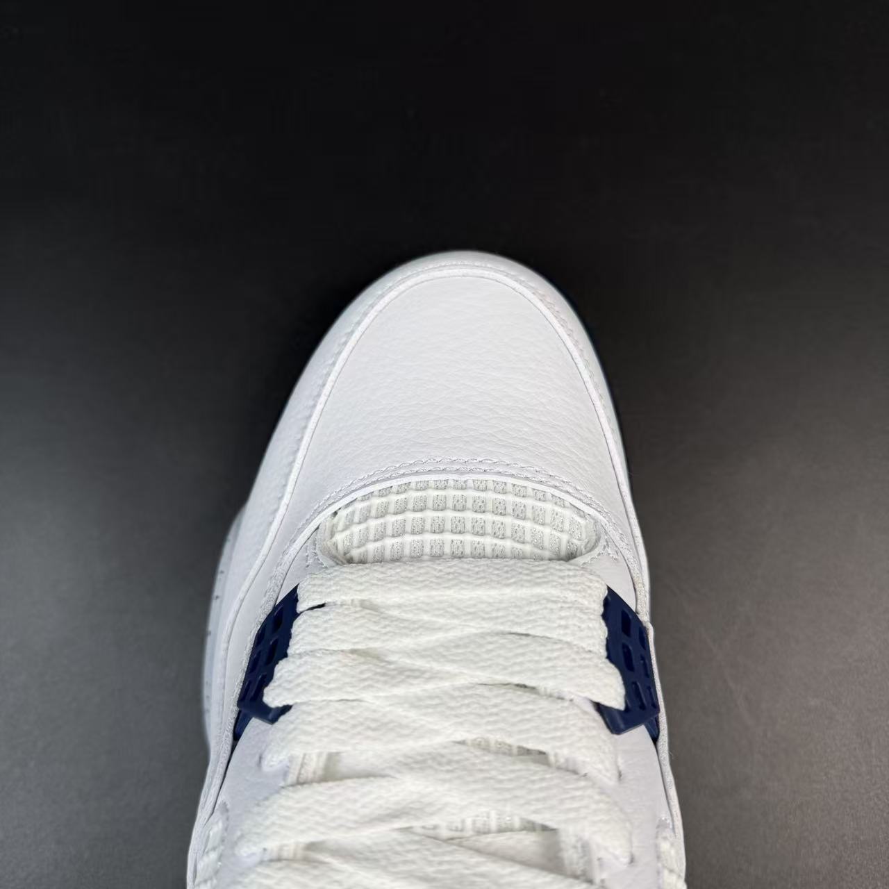 J4 RETRO MIDNIGHT NAVY