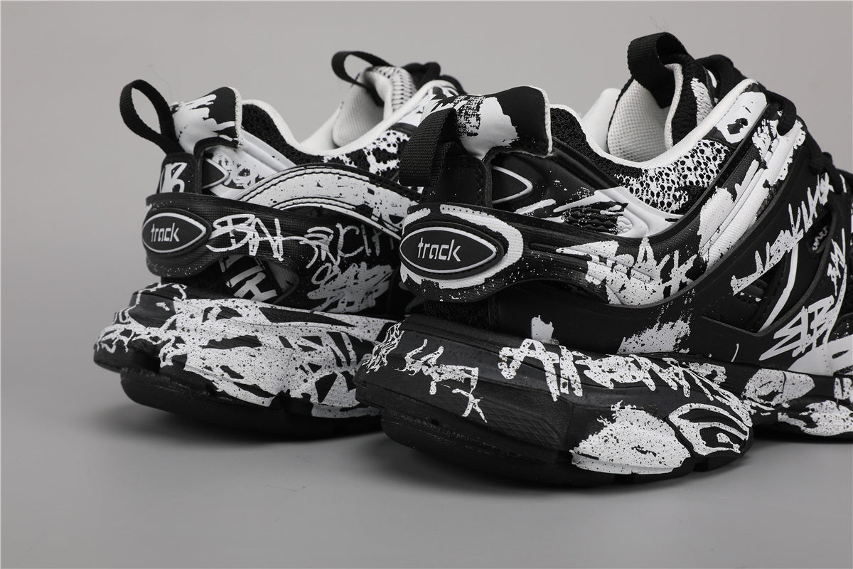 Balenciaga Track Sneakers Graffiti Black White – Uomo Donna | Taglie 35–45