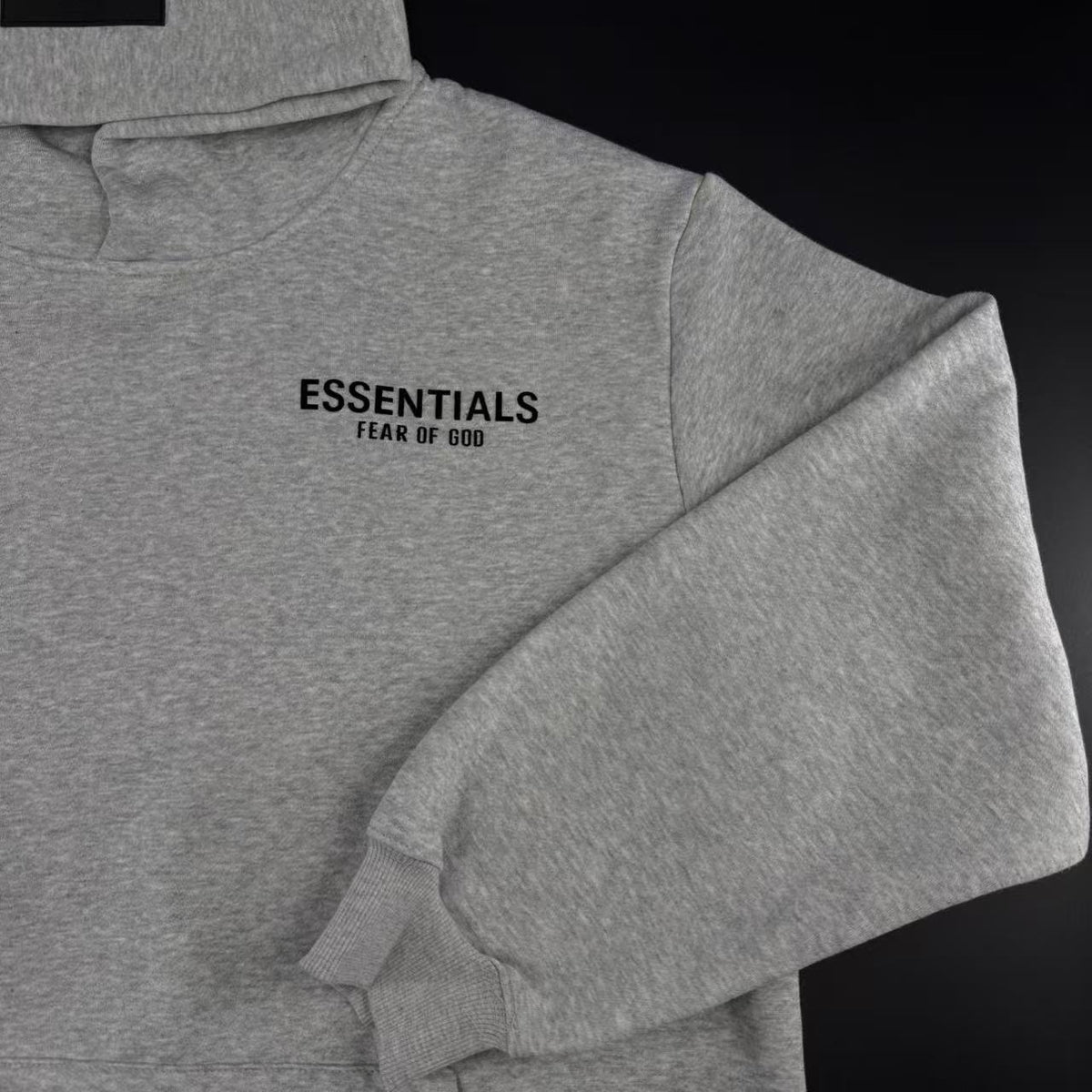 TRACKSUIT ESSENTIAL