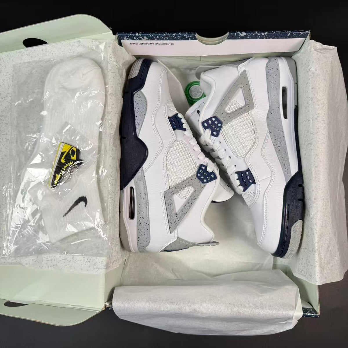 J4 RETRO MIDNIGHT NAVY
