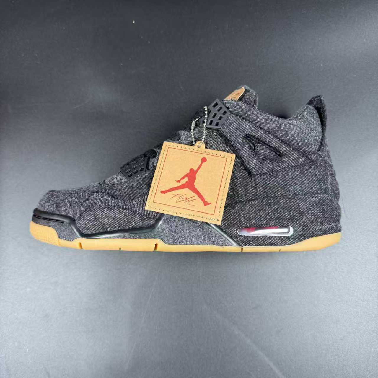 J4 RETRO NRG BLACK LEVIS