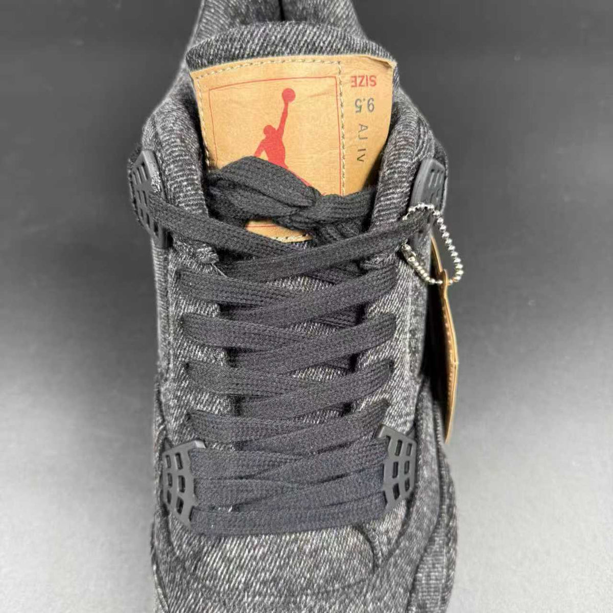 J4 RETRO NRG BLACK LEVIS