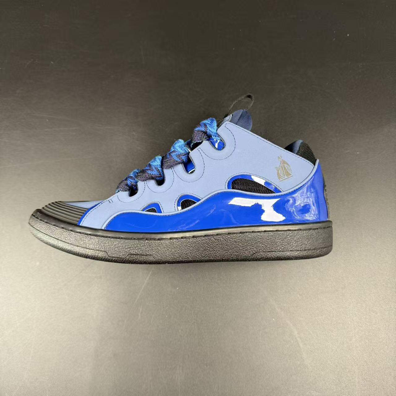 Curb rhinestone-embellished Blue