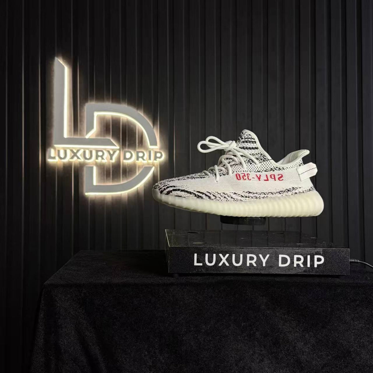 YZY – 350 V2