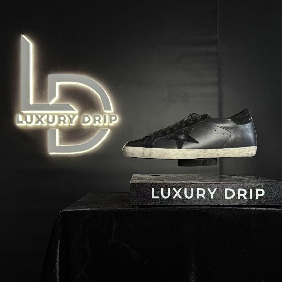 GOLDEN GOOSE BLACK