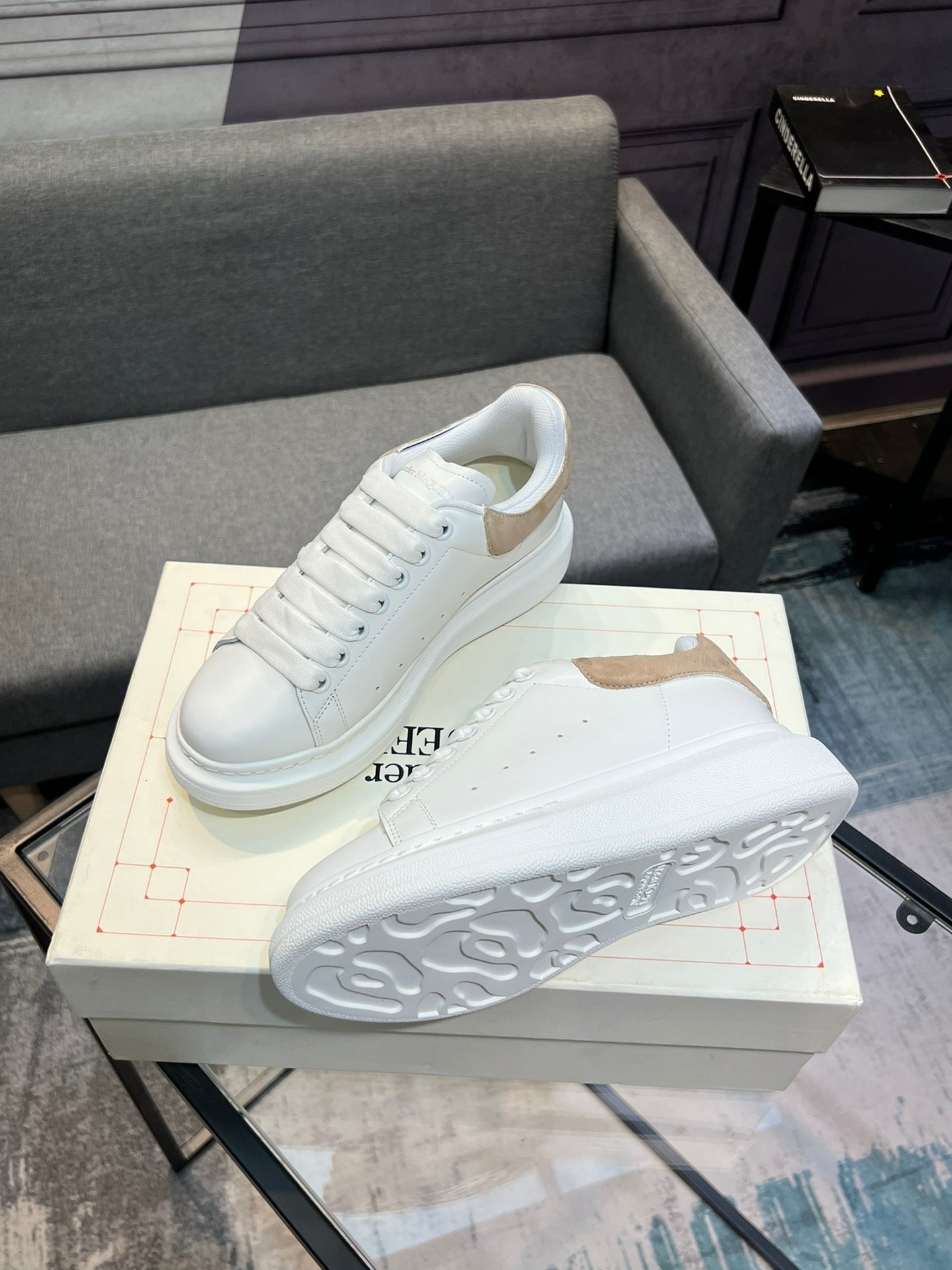 Alexander McQueen Oversized White Beige – Sneakers Uomo Donna | Taglie 34–45
