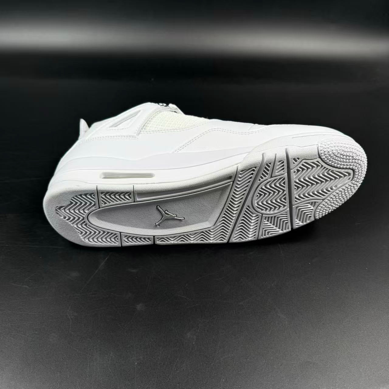 J4 RETRO PURE MONEY