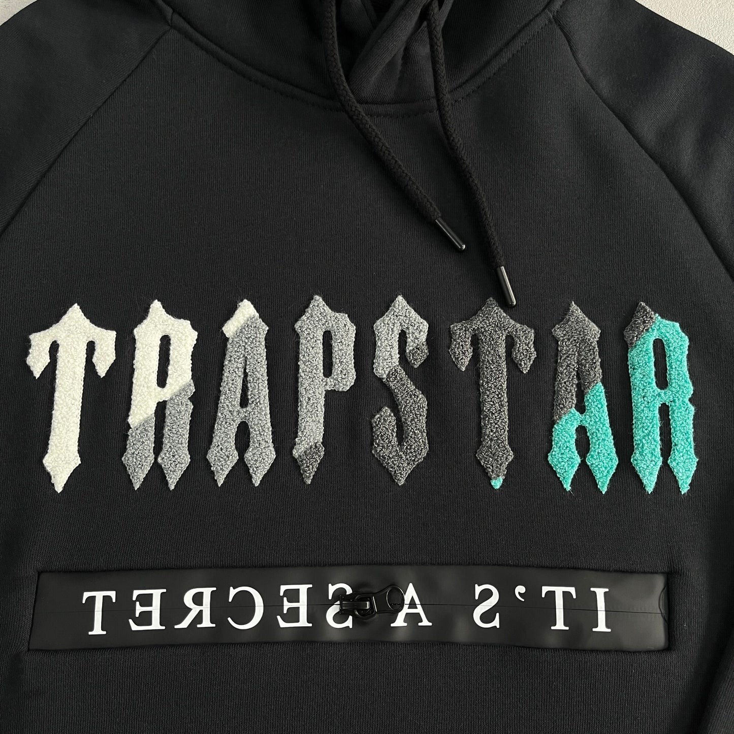 CHENILLE DECDODED 2.0 TRACKSUIT-BLACK/TEAL