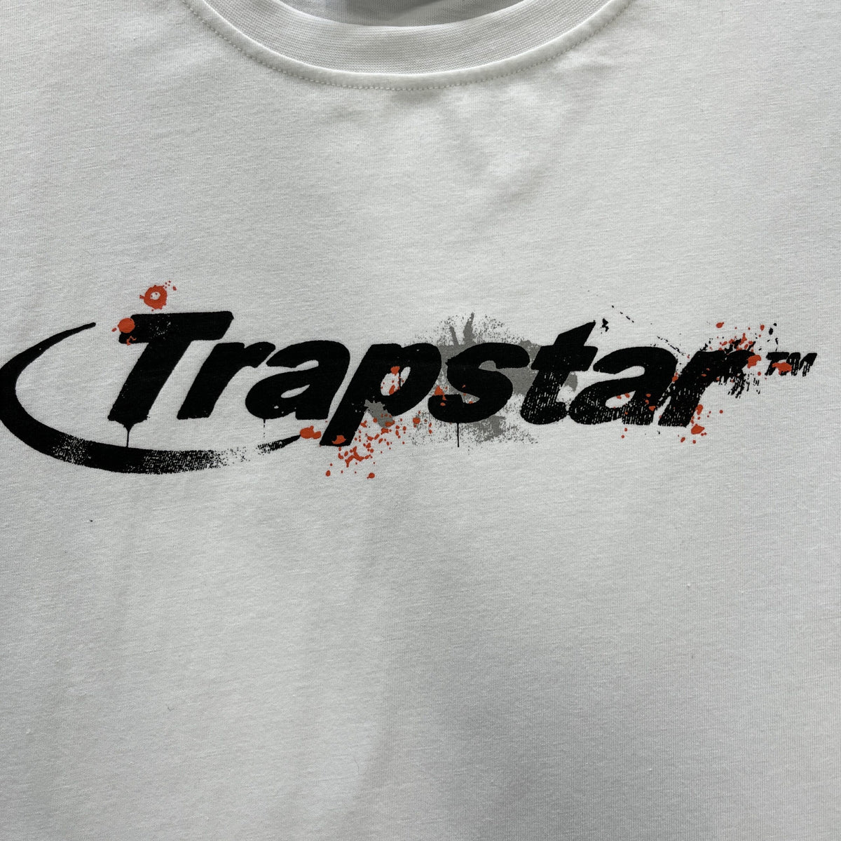 GRAFFITI T-SHIRT